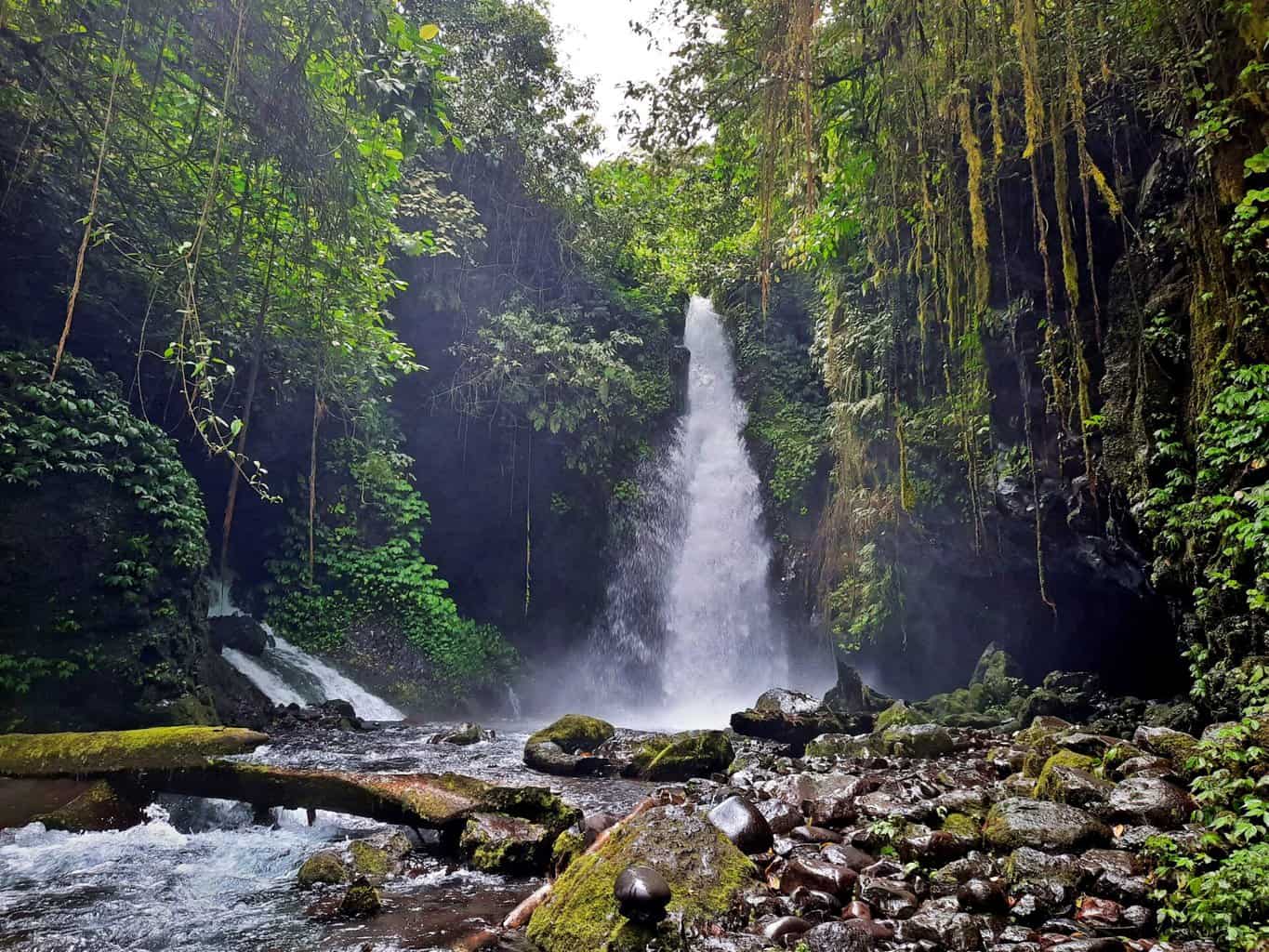 Air Terjun Telunjuk Raung